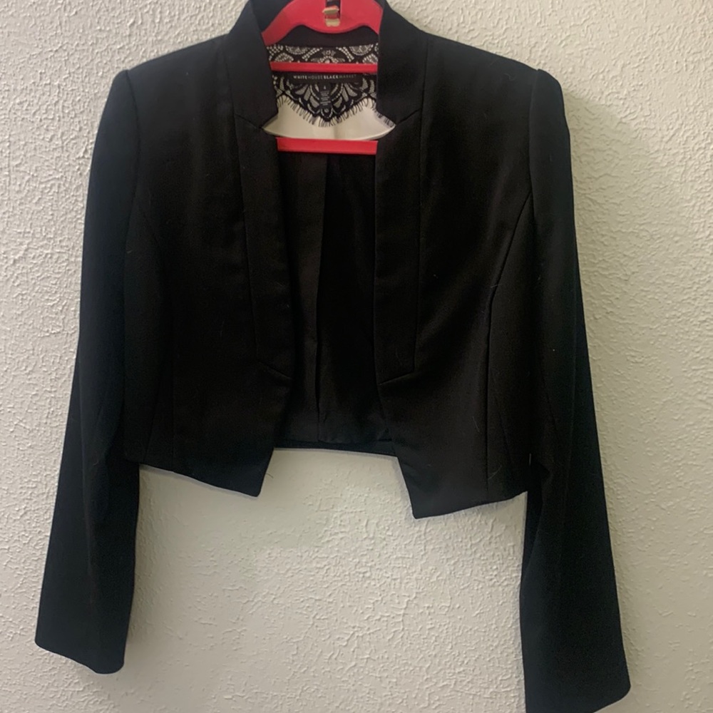Women’s cropped formal blazer